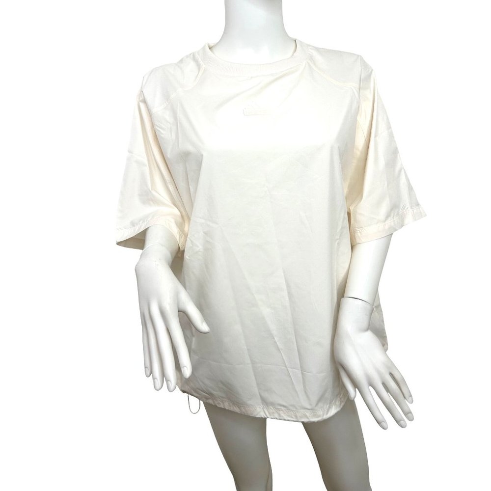 0738A- Adidas Women’s City Escape T-Shirt M Short Sleeves Crew Neck Loose Fit Mu